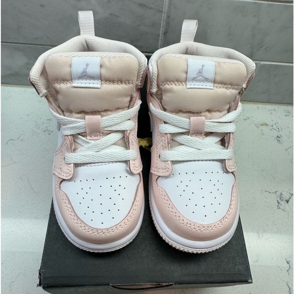 Nike Jordan Mid 1 Pink Lilac and white toddler girl high top gift new with box - Picture 8 of 9